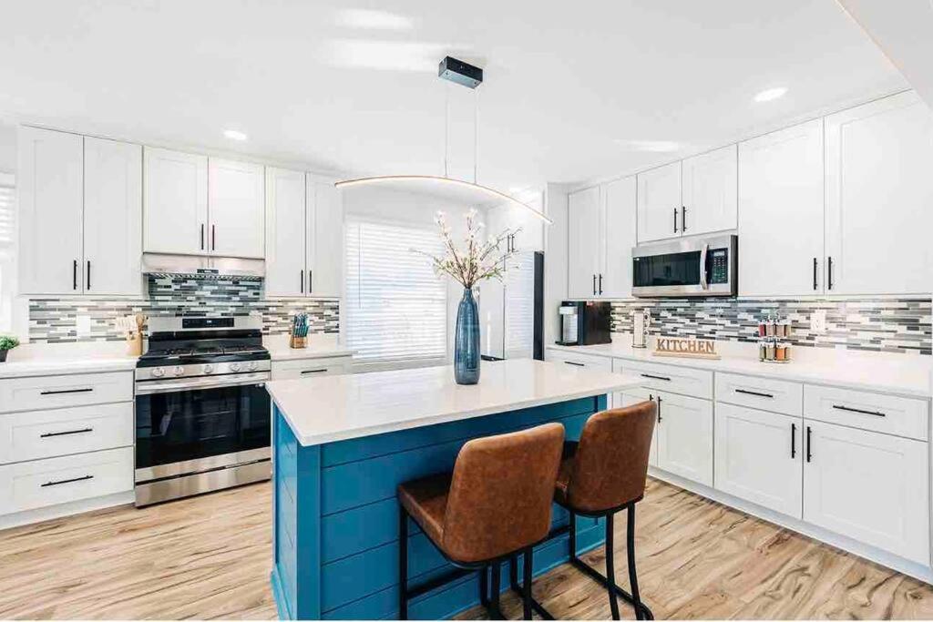 Beautiful Luxury Home Freshly Renovated With Big Yard, Seating & Grill Pad Cottage Grove Exteriér fotografie